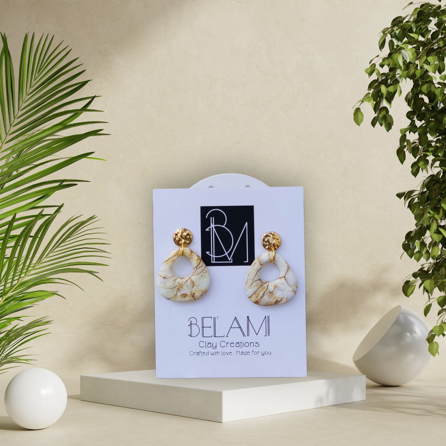 ATHENA GLOW – Μαρμαροειδής Πηλός με Χρυσό Κουμπί