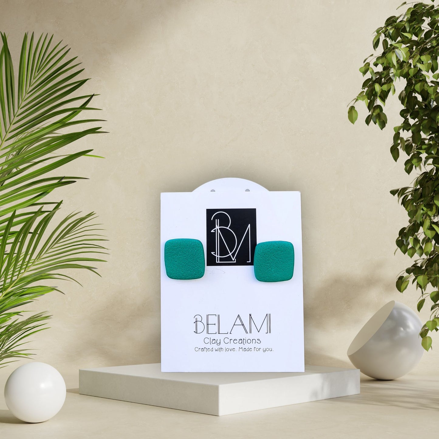 FOREST TILE – Μίνιμαλ Καρφωτά Σκουλαρίκια σε Πράσινο Ματ