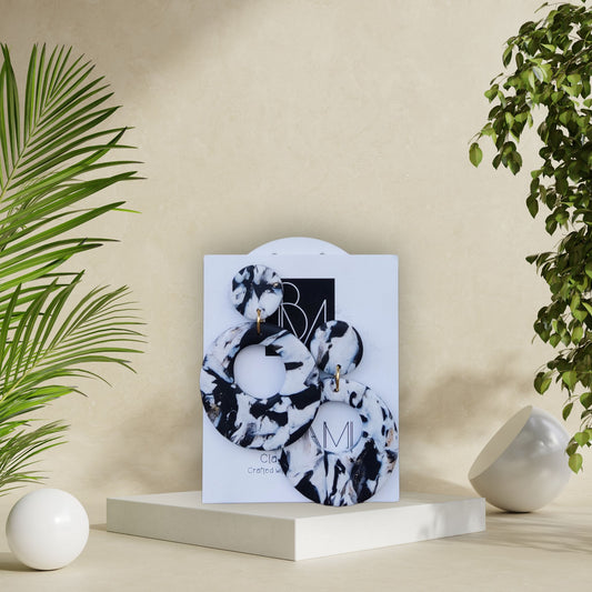 INK STORM – Μαύρο-λευκό swirl σε μεγάλους κύκλους